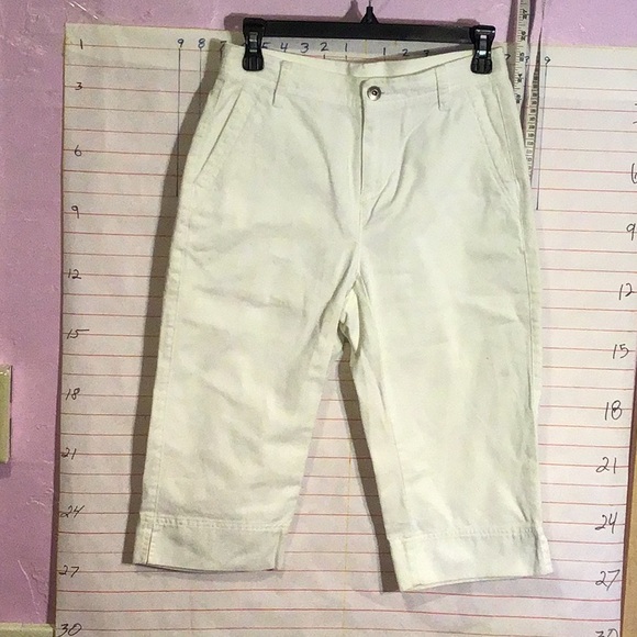 LIZ CLAIBORNE women’s capris sz 4 petite white - Picture 1 of 3
